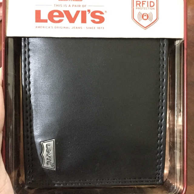 levis wallet