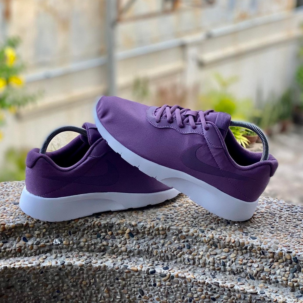 nike tanjun violet