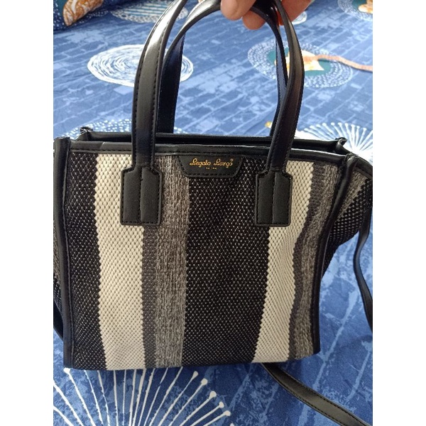 legato largo sling bag
