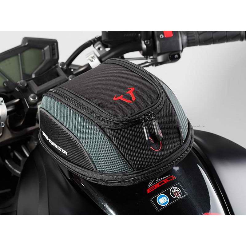 versys 650 tank bag