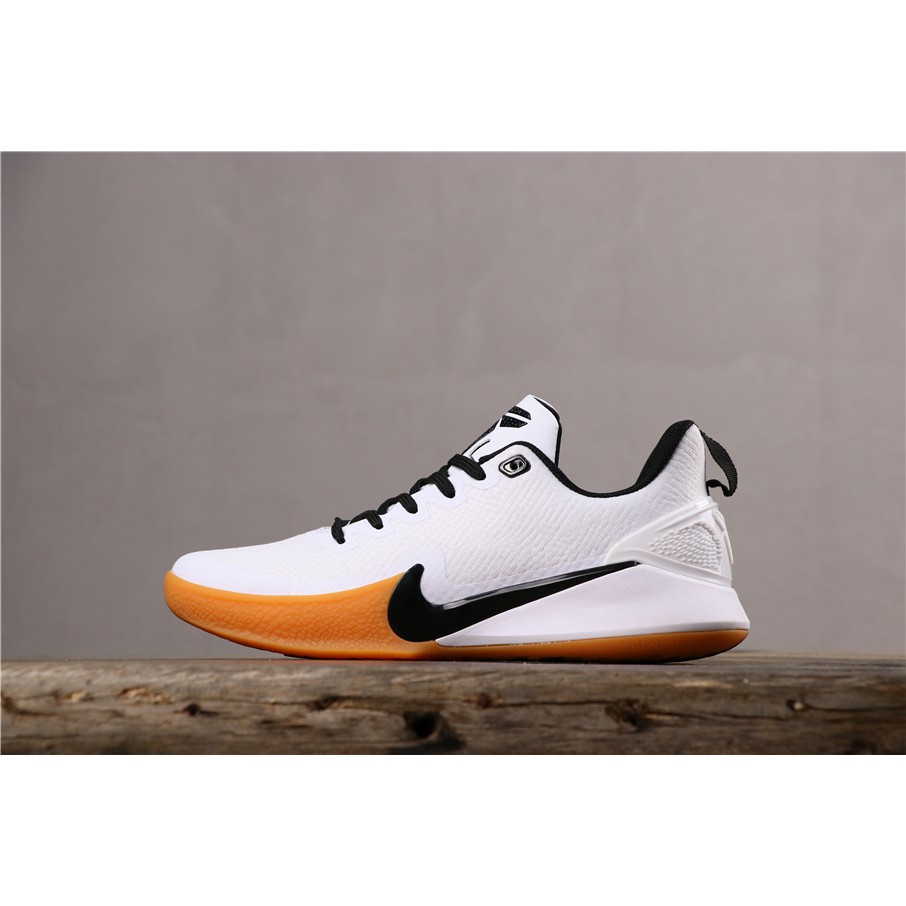 kobe new shoes