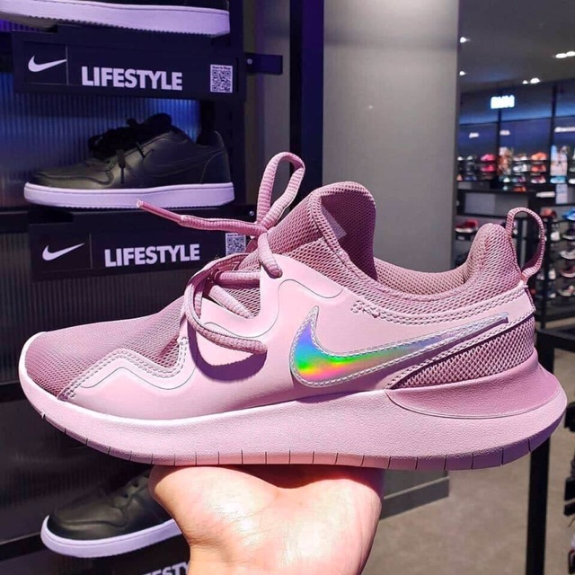 nike tessen pink price