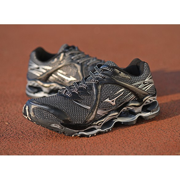 mizuno running shoes stability