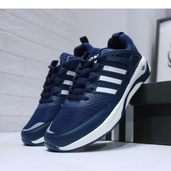 adidas slip on running shoes