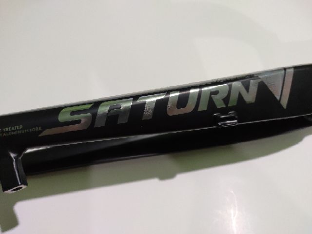 saturn rigid fork