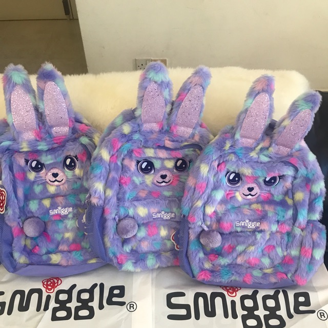 fluffy smiggle bag