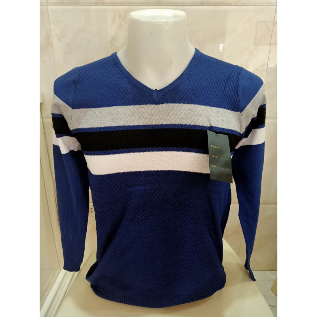 sweatshirt with long neck