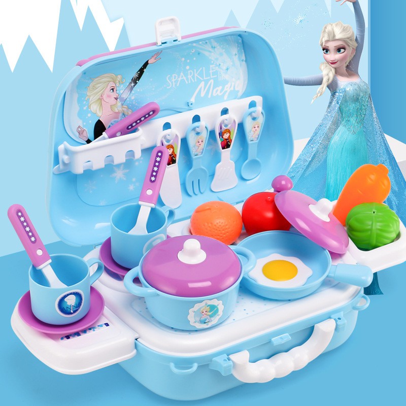 elsa pretend play