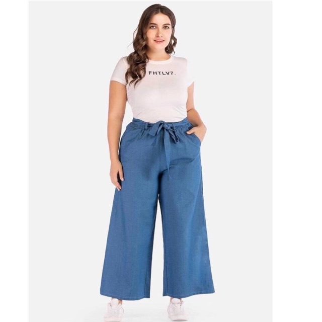 square pants outfit plus size