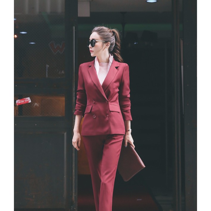formal business attire female