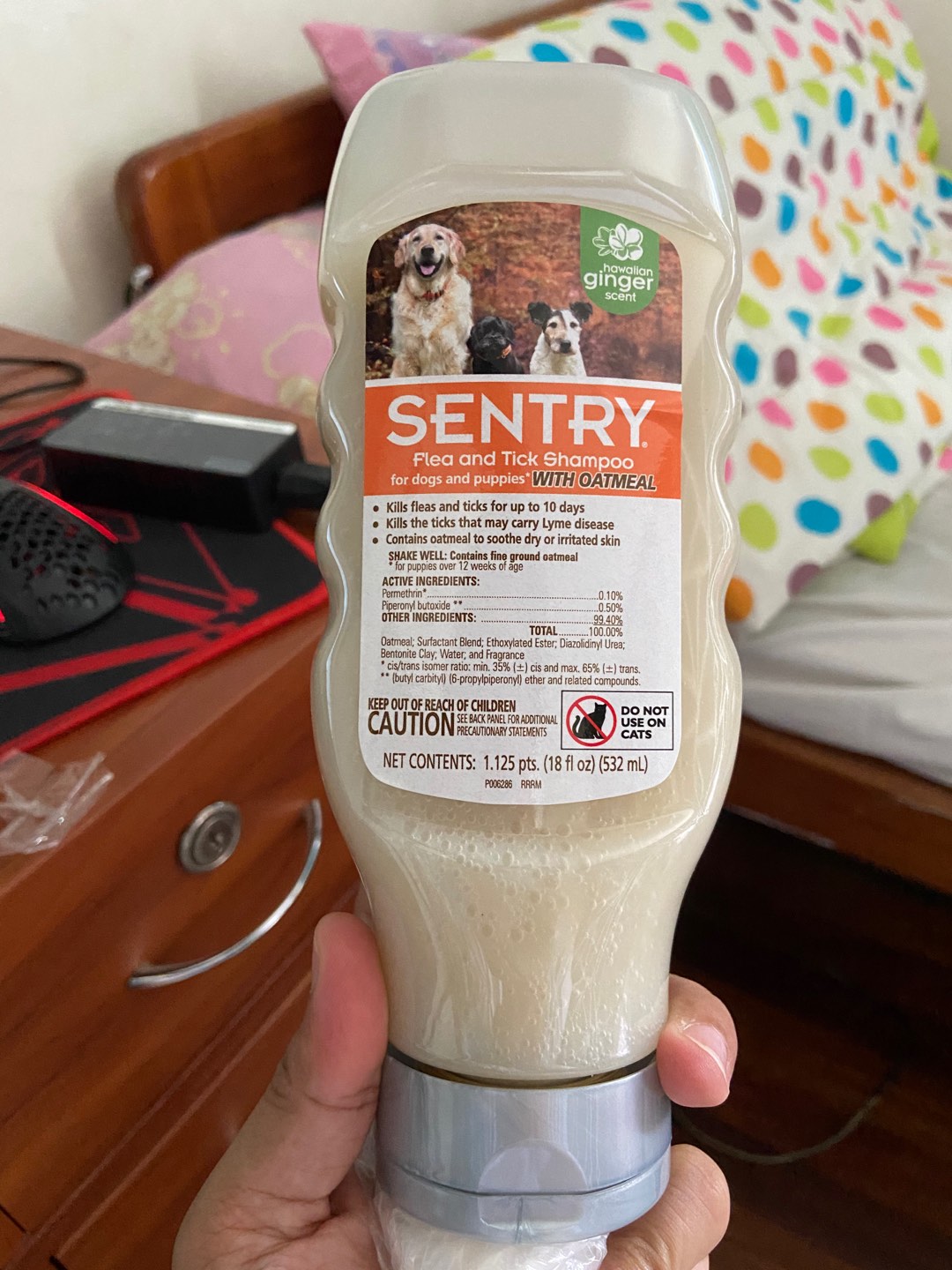 sentry flea & tick shampoo with oatmeal for dogs and puppies
