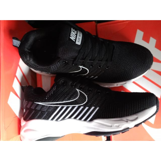 nike sports shoes price