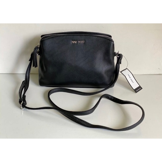 nine west black sling bag