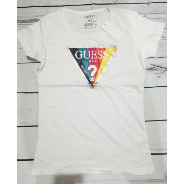 guess white tee