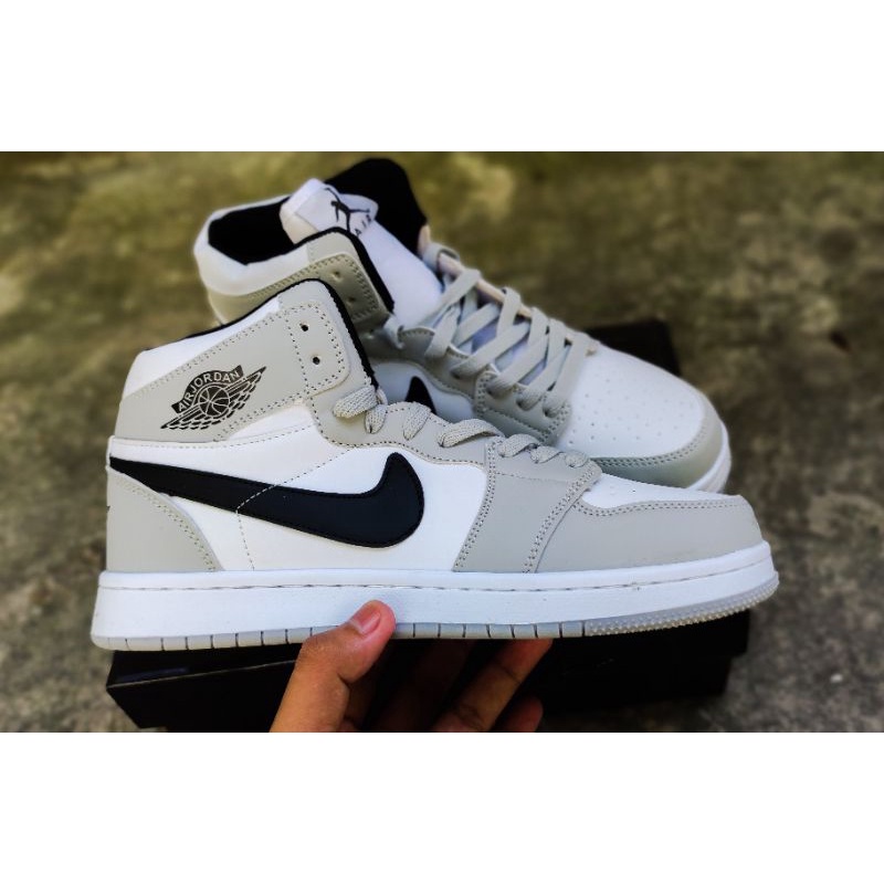 nike jordan diamond mid