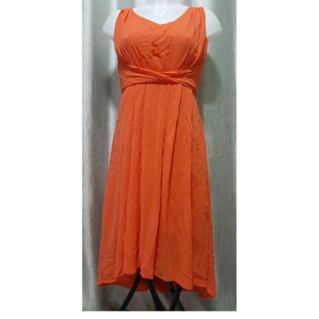 orange sleeveless dress