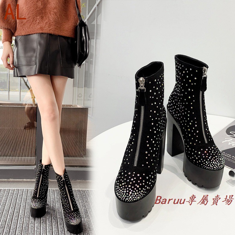 female fashion boots