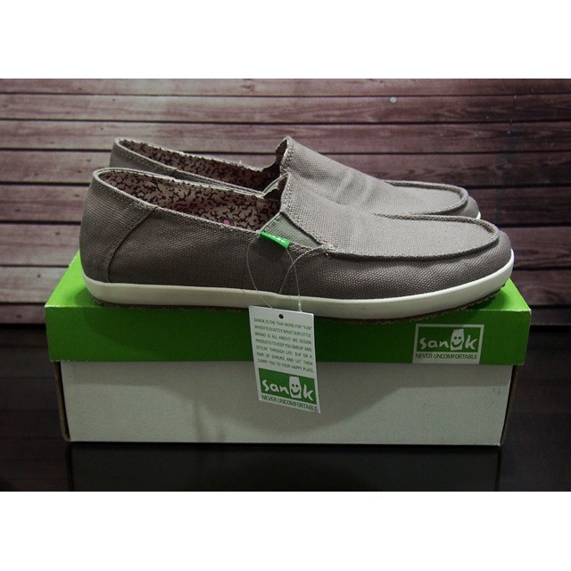 Original SANUK Casa Men's Shoes -Size 9 