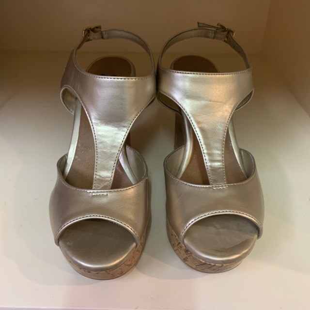 gold wedge sandals payless