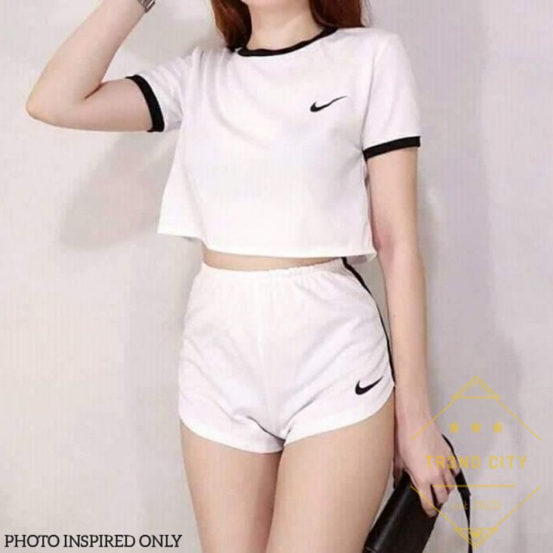 nike terno crop top