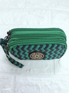kipling pouch price
