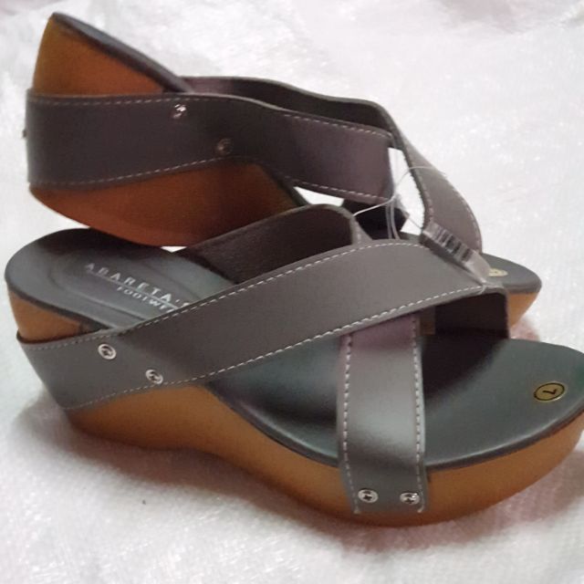 flatform wedge sandals