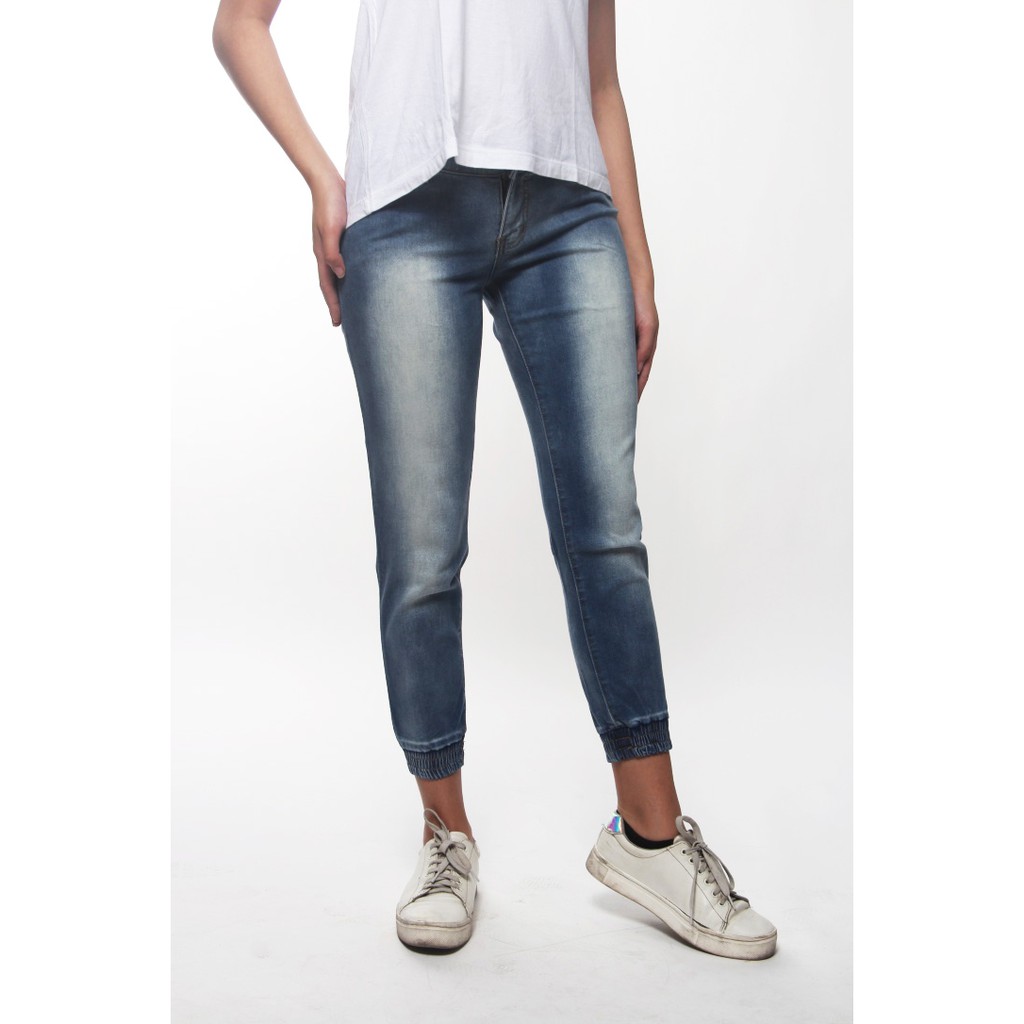 levi strauss women's jogger jeans