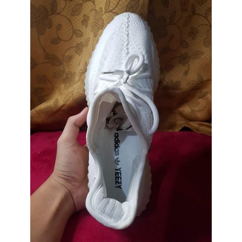 Yeezy Boost 350 V2 Cream White. Mall Pull-out Shoes. Shopee Philippines
