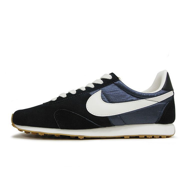 nike women's pre montreal racer vintage