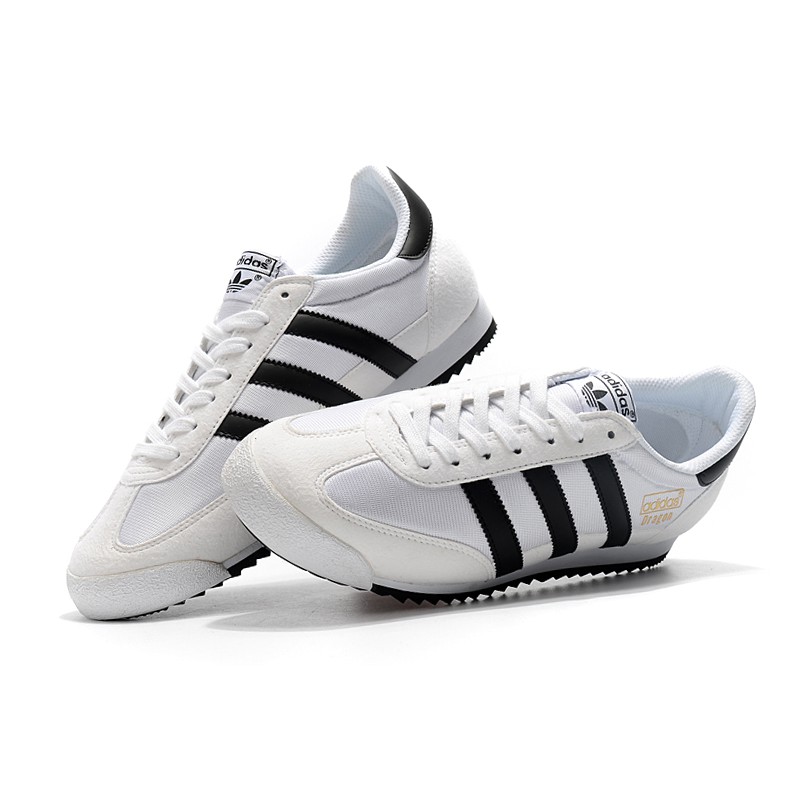 campus football shoes
