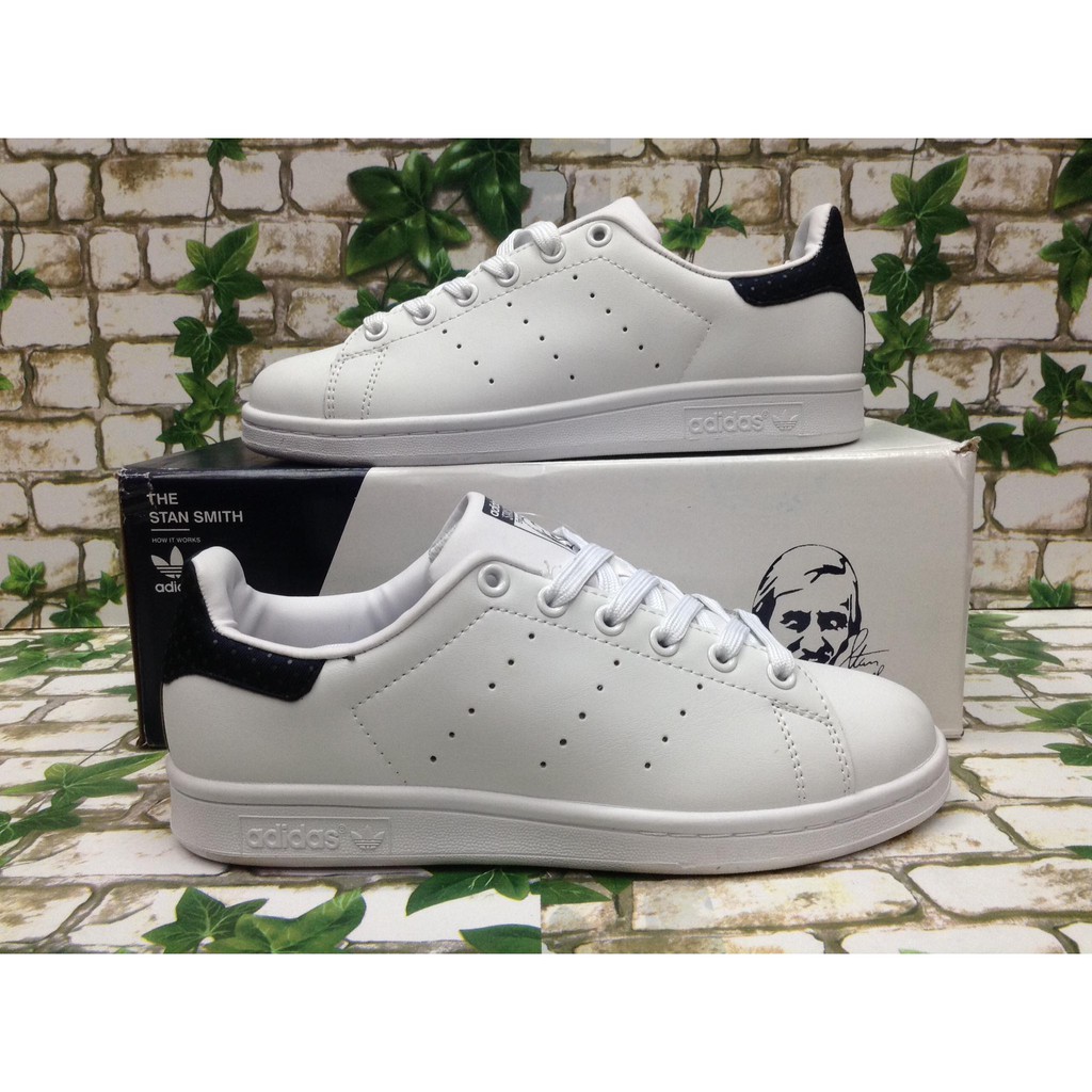 stan smith white navy blue