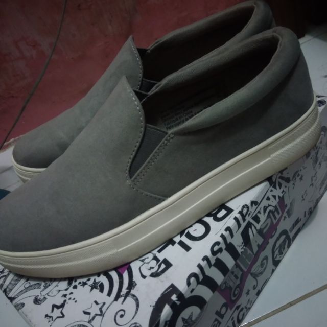 payless slip on shoes