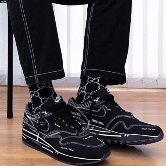 air max one sketch to shelf black