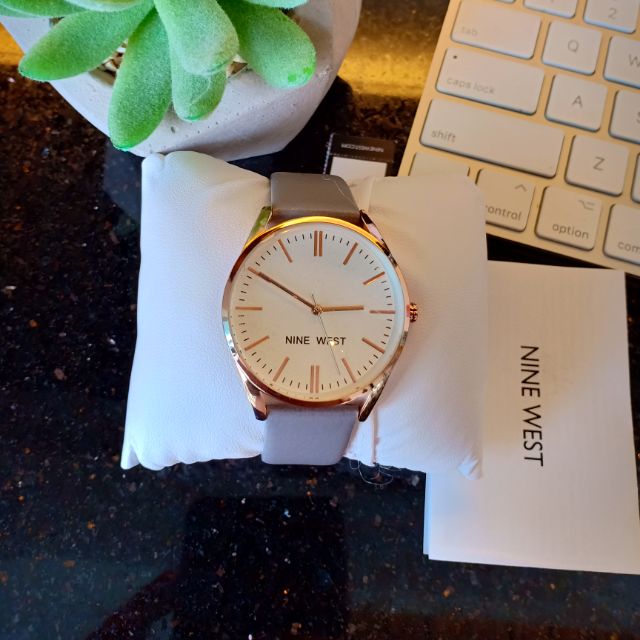 nine west track your order