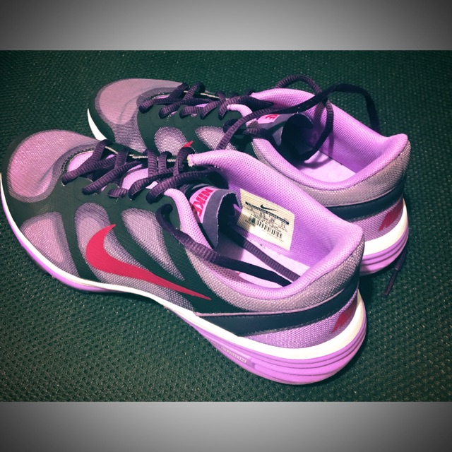 nike dual fusion womens purple