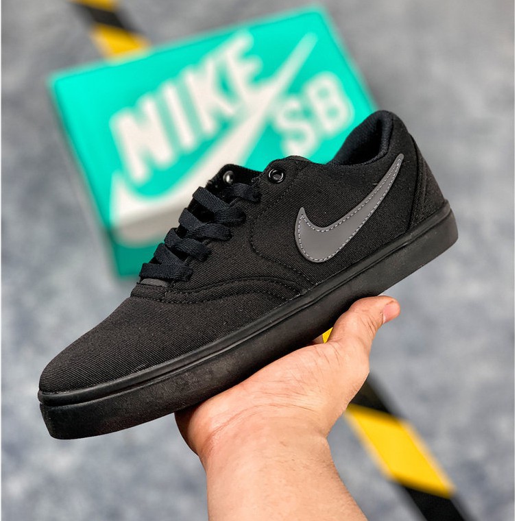 cod nike original