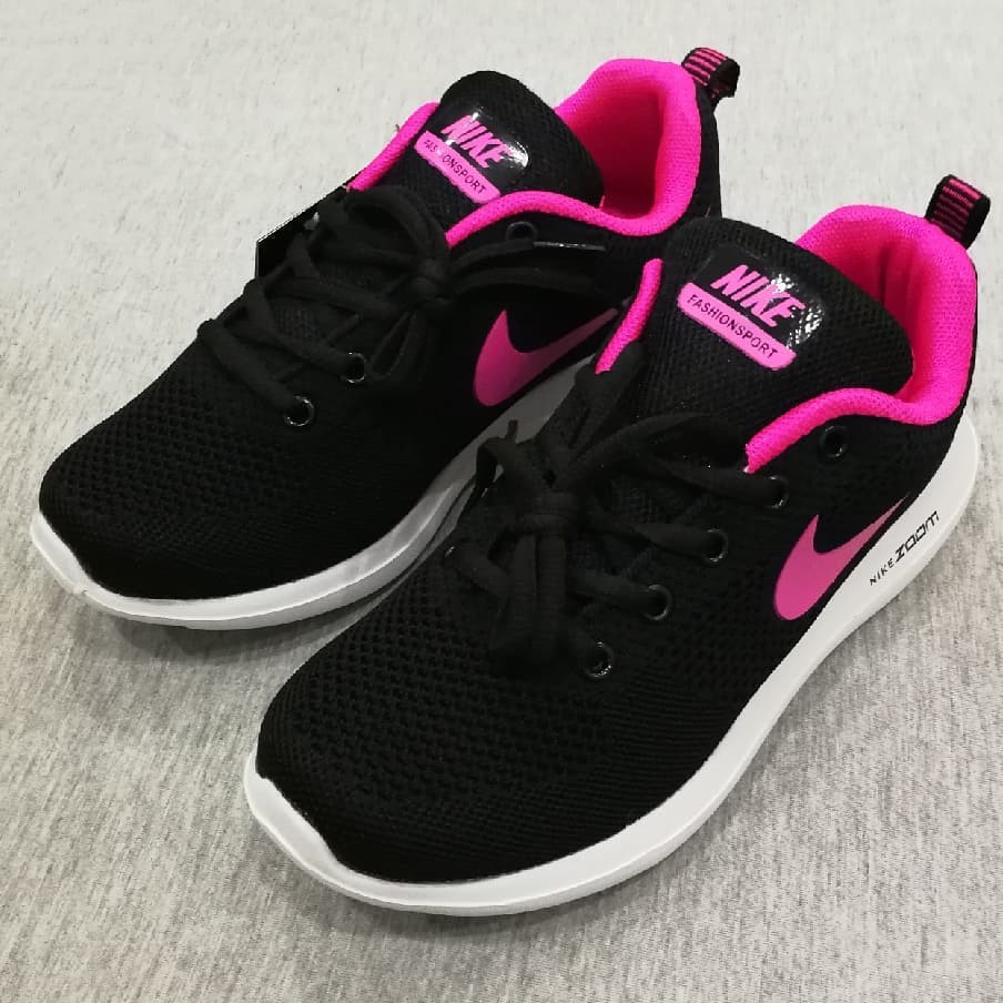 black with pink nike shoes