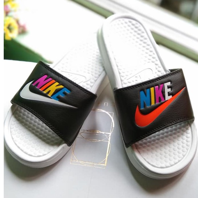 nike benassi fit