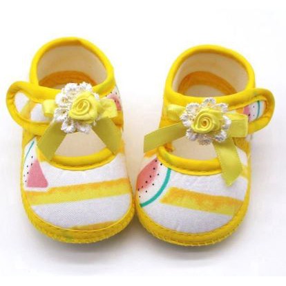 yellow shoes baby