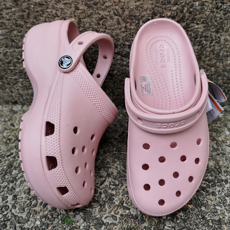 crocs platform pink