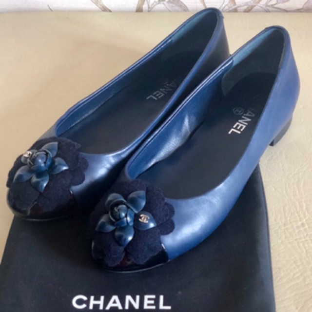 chanel camellia flat shoes