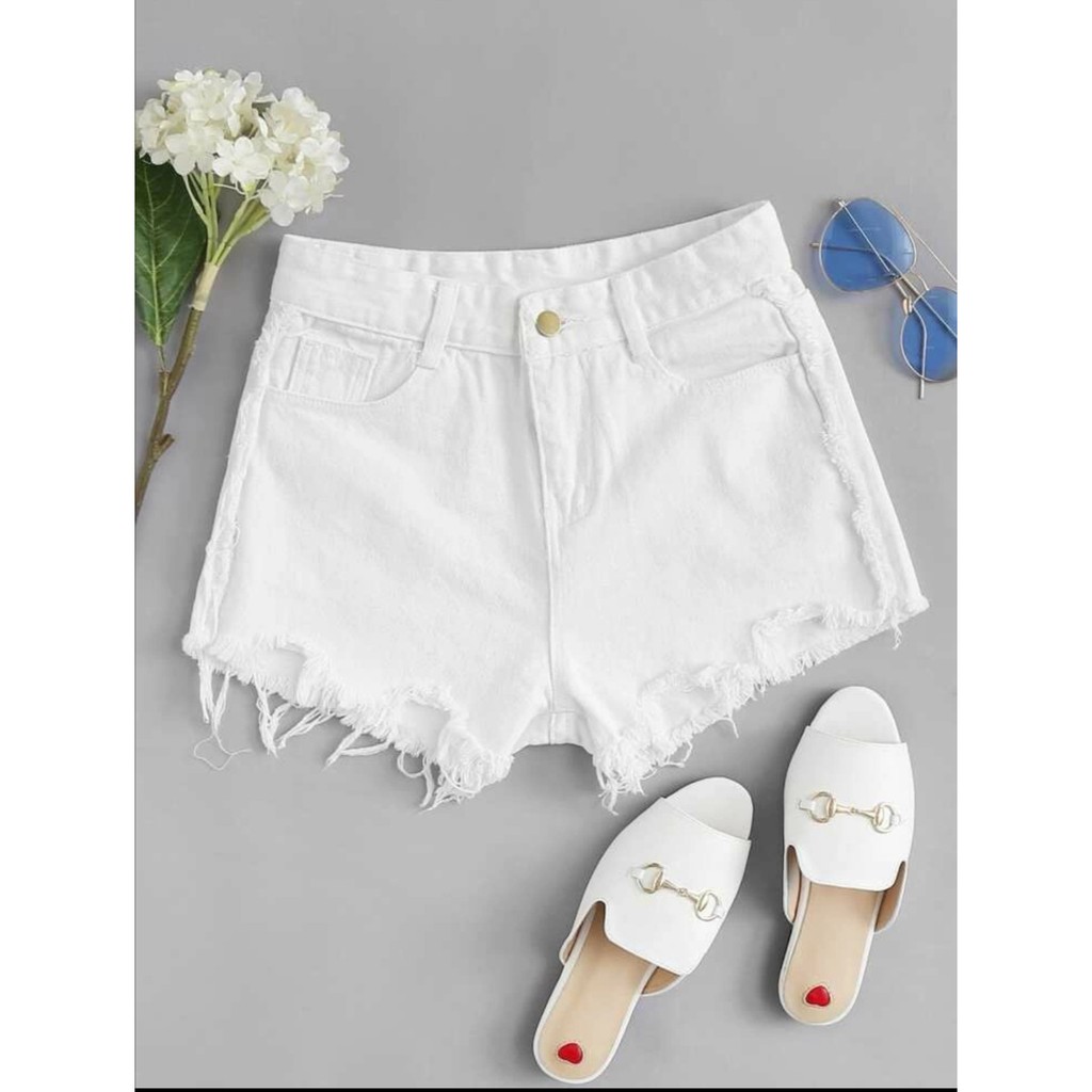 frayed hem denim shorts