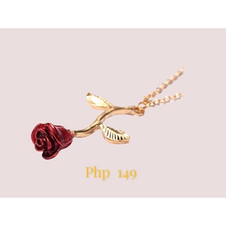 (On Hand) Trinkets Etc. Rose Flower Pendant Necklace