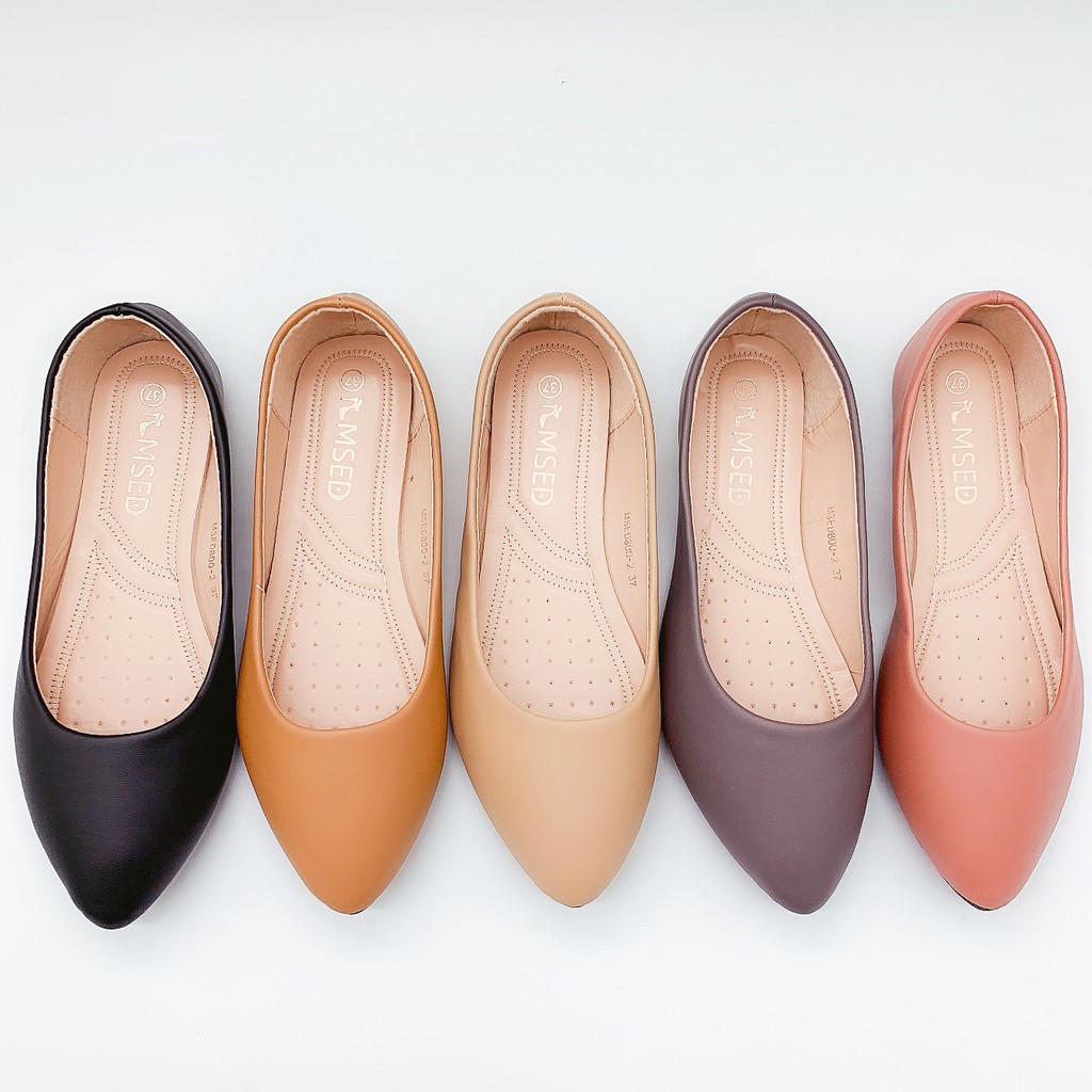 pointed pumps flat