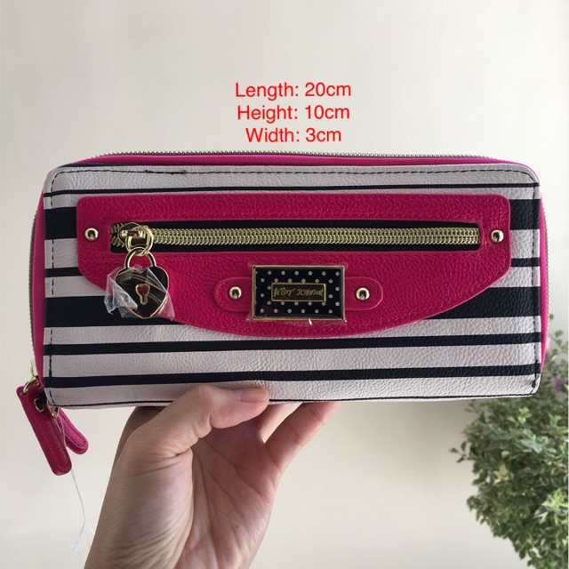 betsey johnson wristlet purses