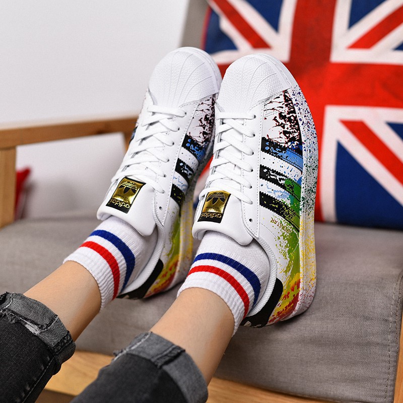 adidas superstar spray paint