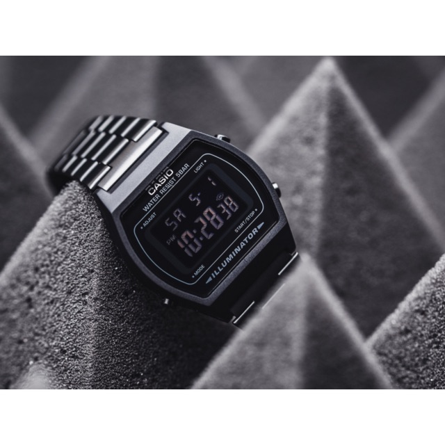 triple black casio