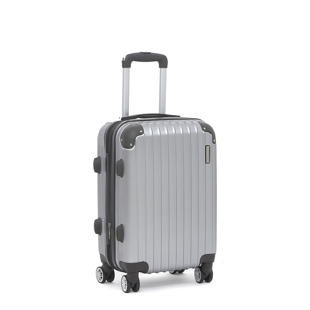 20 inch suitcase size