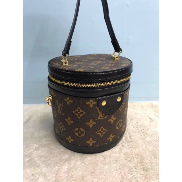 lv lunch bag