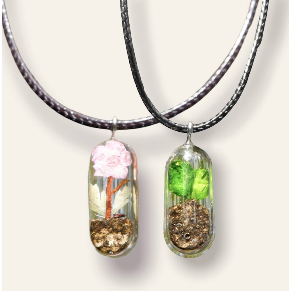 Handmade Epoxy Resin Necklace (Pressed Flower) Shopee Philippines